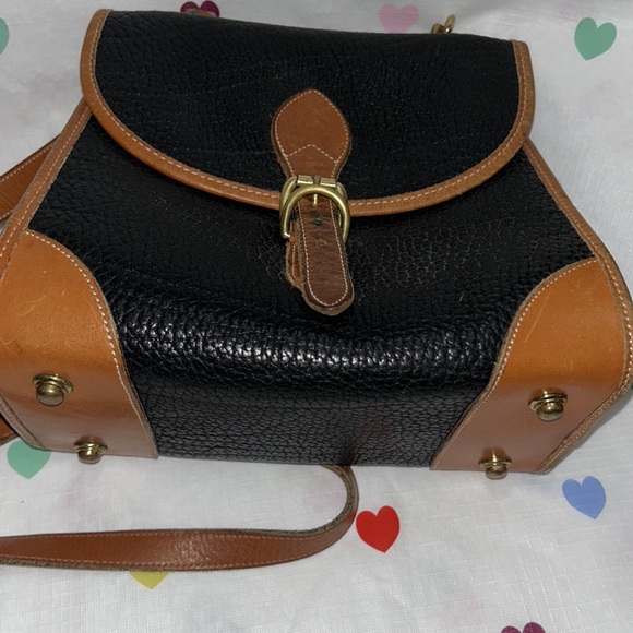 Vintage Dooney and Bourke crossbody - Picture 4 of 6